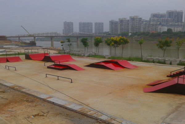 湖南省衡阳市滨江公园极限运动场（初级、中级街区）