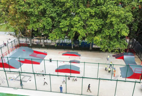 南京信息工程大学极限运动场