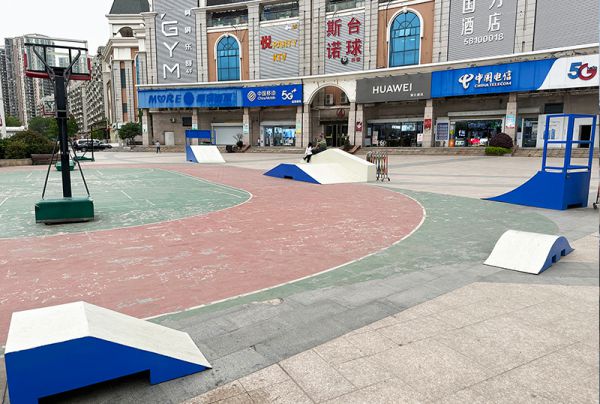 江苏省轮滑阻拦队南京训练基地极限运动场