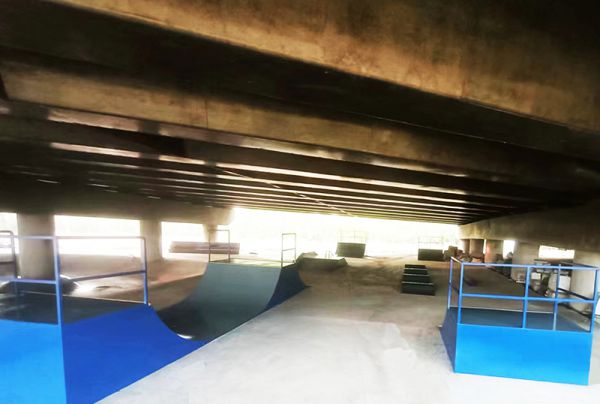 山东省烟台市栖鹭洲公园极限运动场（初级区）